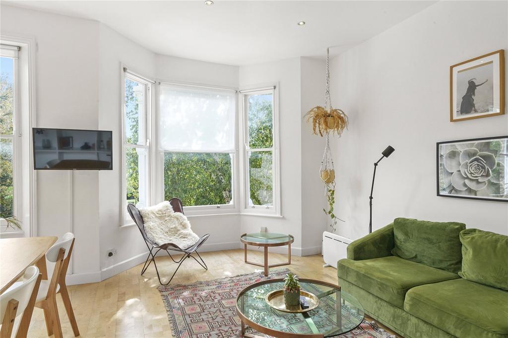 House in London - View 5