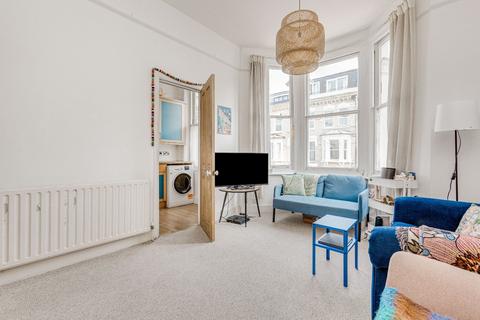 1 bedroom flat to rent, Radipole Road, London