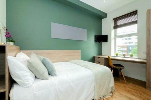 6 bedroom apartment to rent, Bankfield Road, Huddersfield, HD1