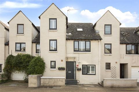 8 Pointers Close, London, E14 3AP