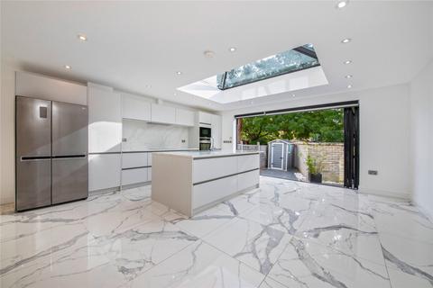 8 Pointers Close, London, E14 3AP