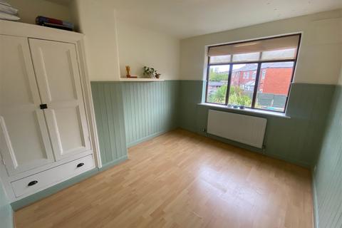 59 Eaves Lane, Chadderton, Oldham, OL9 8RG