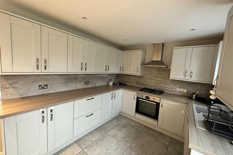 22 Carregamman, Ammanford, SA18 3EH