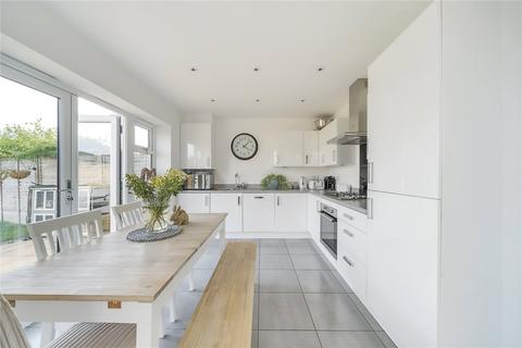 9 Flora Close, Cheltenham, GL52 3HY