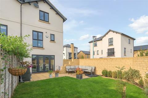 9 Flora Close, Cheltenham, GL52 3HY