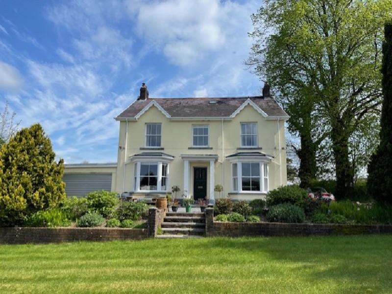 Ffairfach, Llandeilo, Carmarthenshire. 7 bed detached house for sale