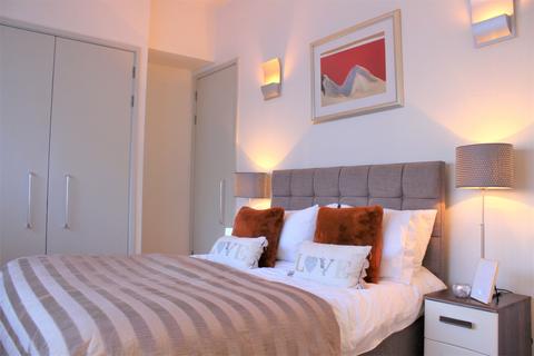 1 bedroom apartment to rent, Lawrence House, City Road, Clerkenwell, London, EC1V