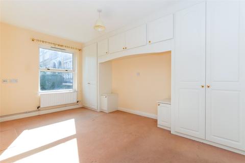 2 bedroom apartment for sale, Wildwood Court, Chorleywood, Rickmansworth, Hertfordshire, WD3
