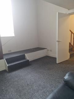 2 bedroom maisonette to rent, Falkner Square, Liverpool, L8