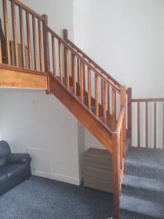 2 bedroom maisonette to rent, Falkner Square, Liverpool, L8