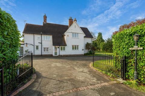 5 bedroom detached house for sale, Southam Road, Leamington Spa, Radford Semele CV31 1TA