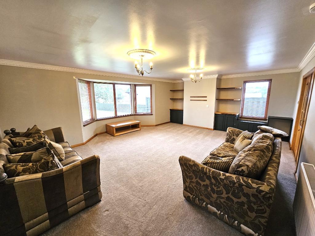 Ythanbank, Ellon, Aberdeenshire, AB41 5 bed detached house £2,500 pcm