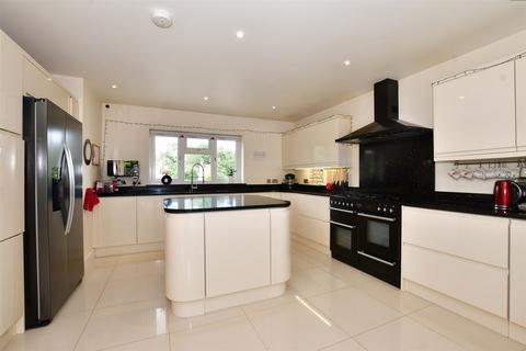 24 Hazel Way, Fetcham, Leatherhead, KT22 9QD