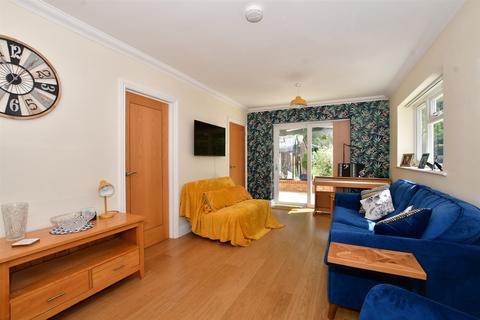 24 Hazel Way, Fetcham, Leatherhead, KT22 9QD