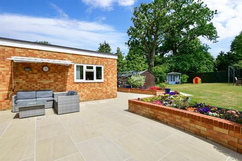 24 Hazel Way, Fetcham, Leatherhead, KT22 9QD