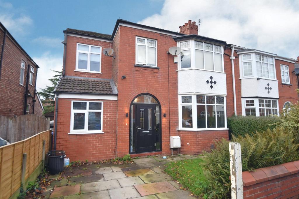 Leyland Avenue, Gatley 5 bed semidetached house for sale £480,000