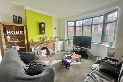 5 bedroom semi-detached house for sale, Leyland Avenue, Gatley