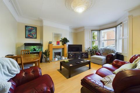 2 bedroom flat to rent, West Jesmond, Newcastle Upon Tyne