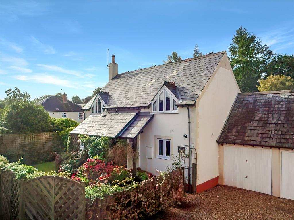 Woodbarton, Milverton, Taunton, Somerset, TA4 3 bed link detached house