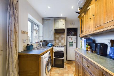 3 bedroom end of terrace house for sale, Bath Road, Stroud, Gloucestershire, GL5
