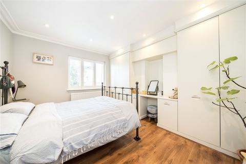 130 Baring Road, London, SE12 0PU