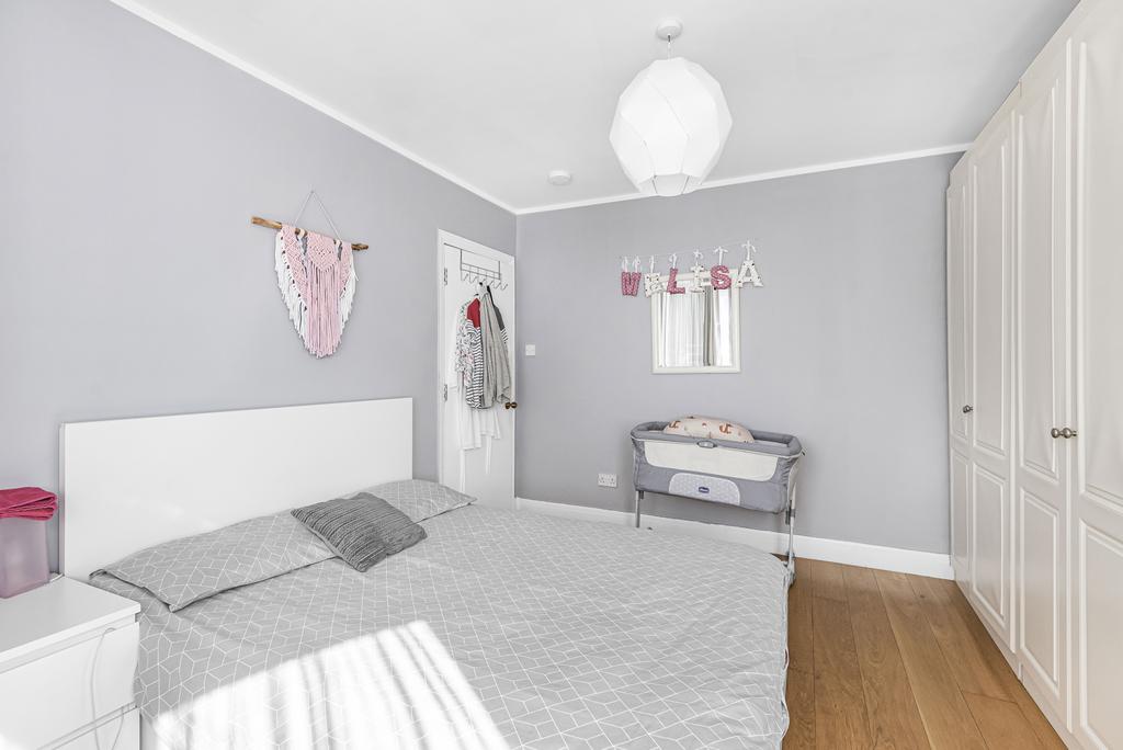 Reception 1/Bedroom 5