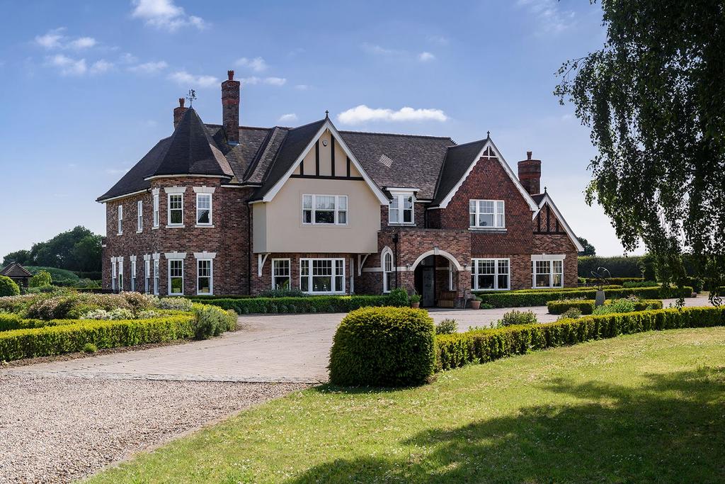 Chenies Hill, Latimer, Chesham, HP5 7 bed detached house for sale £