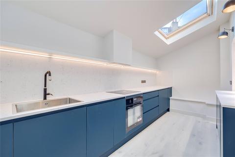 1 bedroom flat for sale, Salisbury Mews, Fulham, London