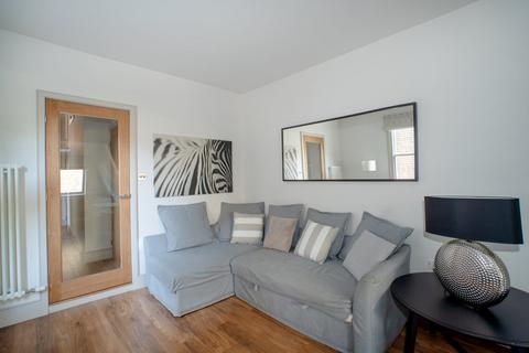 2 bedroom apartment for sale, Blythe Road, Brook Green W14