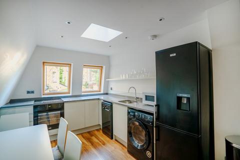 2 bedroom apartment for sale, Blythe Road, Brook Green W14