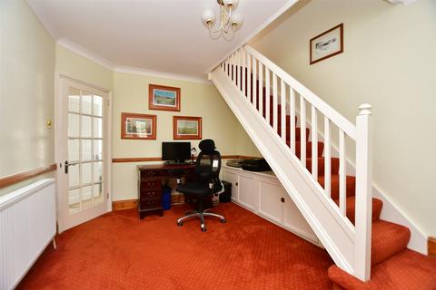 179 Bredhurst Road, Wigmore, Gillingham, ME8 0QU