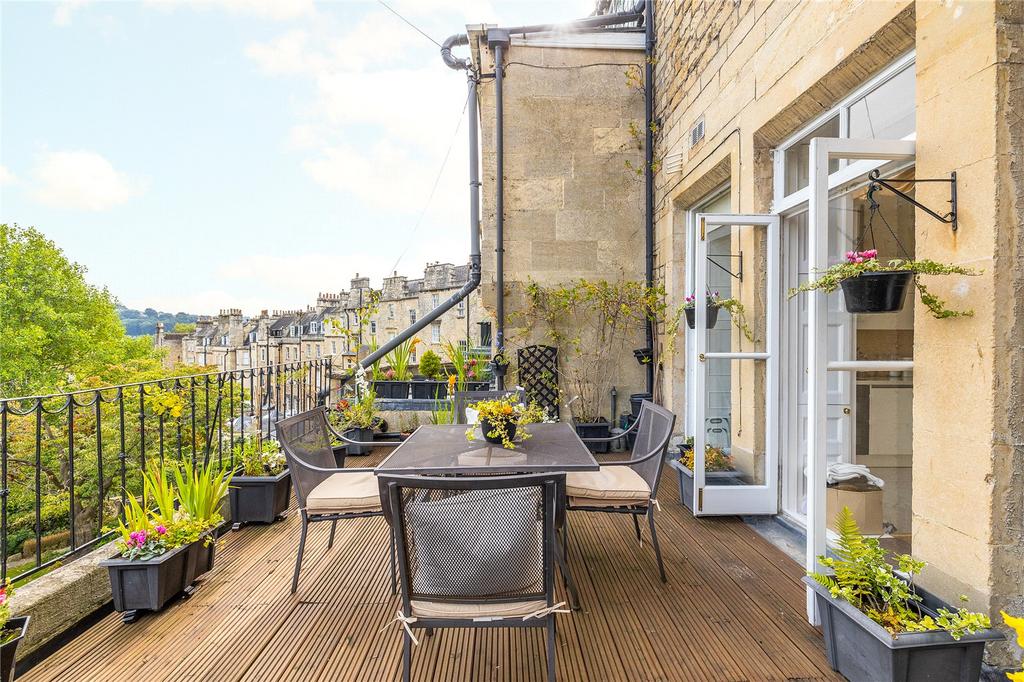 The Circus, Bath, Somerset, BA1 3 bed duplex for sale £1,750,000