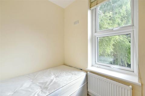 Studio to rent, Iverson Road, West Hampstead, London, NW6