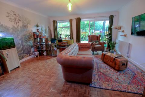 30 Fitzroy Close, Southampton, SO16 7LW