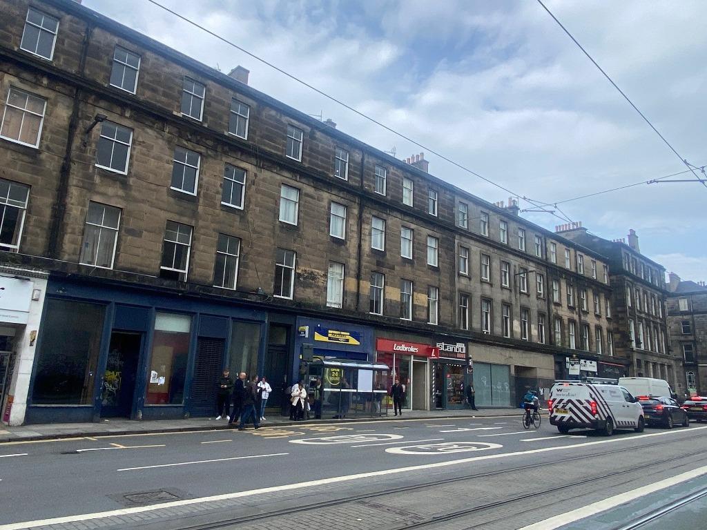 West Maitland Street, Edinburgh, EH12 5 bed flat £2,950 pcm (£681 pw)