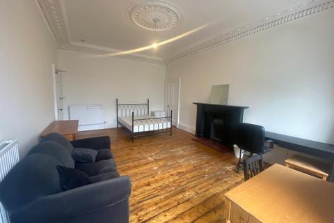 5 bedroom flat to rent, West Maitland Street, Edinburgh, EH12