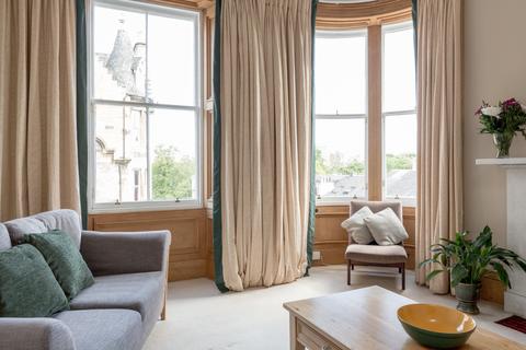 2 bedroom flat for sale - 2/5 Roseneath Terrace, Marchmont, Edinburgh, EH9 1JN
