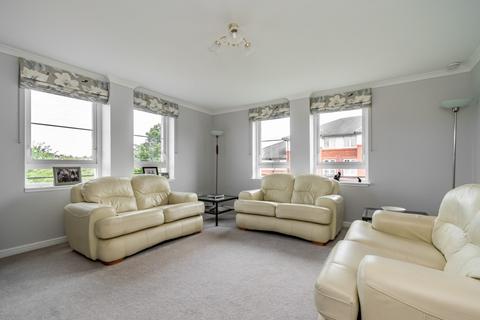 3 bedroom flat for sale - 6/7 West Savile Gardens, Newington, Edinburgh, EH9 3AB