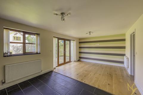 Rowanwood Bell Lane, Lower Broadheath, Worcester, WR2 6RR