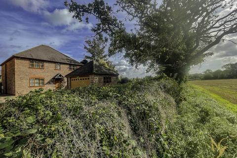 Rowanwood Bell Lane, Lower Broadheath, Worcester, WR2 6RR