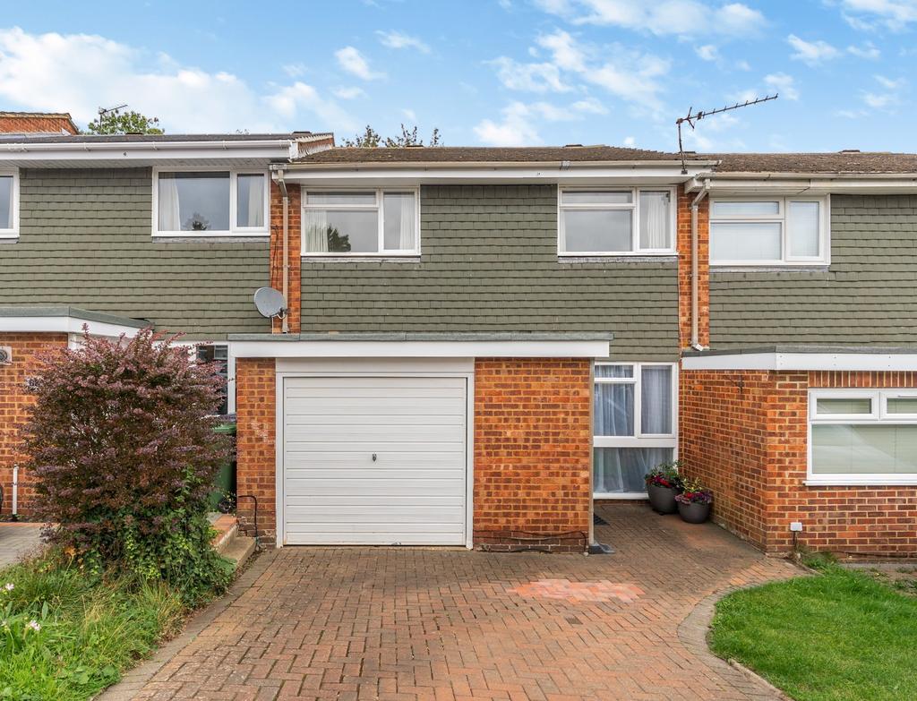 St Nicholas Close, Little Chalfont 4 bed terraced house for sale £569,950