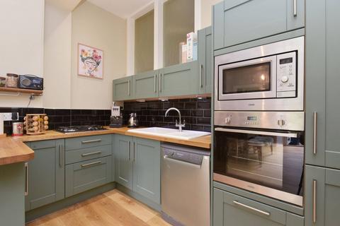 15 Cargil Terrace, Edinburgh, EH5 3ND