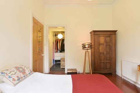 15 Cargil Terrace, Edinburgh, EH5 3ND