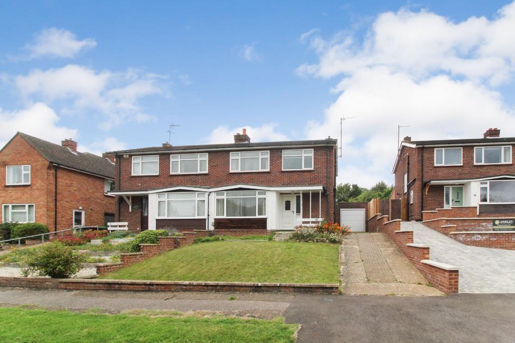 Trevor Drive, Bromham 3 bed semidetached house for sale £350,000