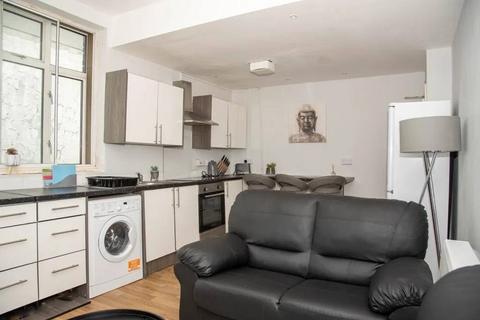 5 bedroom flat for sale, Leicester, LE1