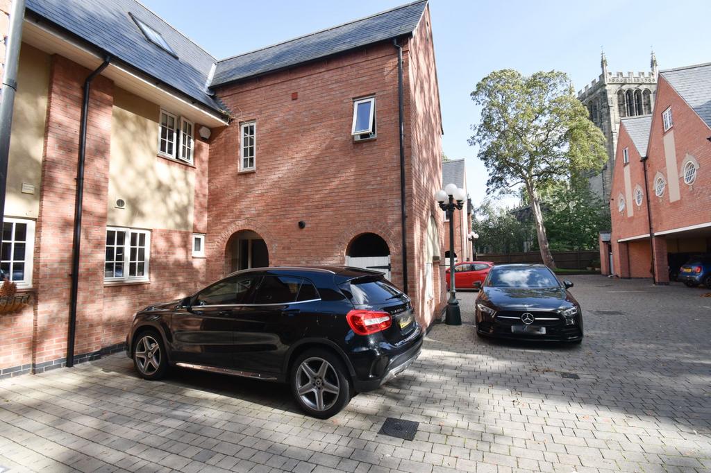All Saints View, Loughborough 3 bed townhouse £375,000