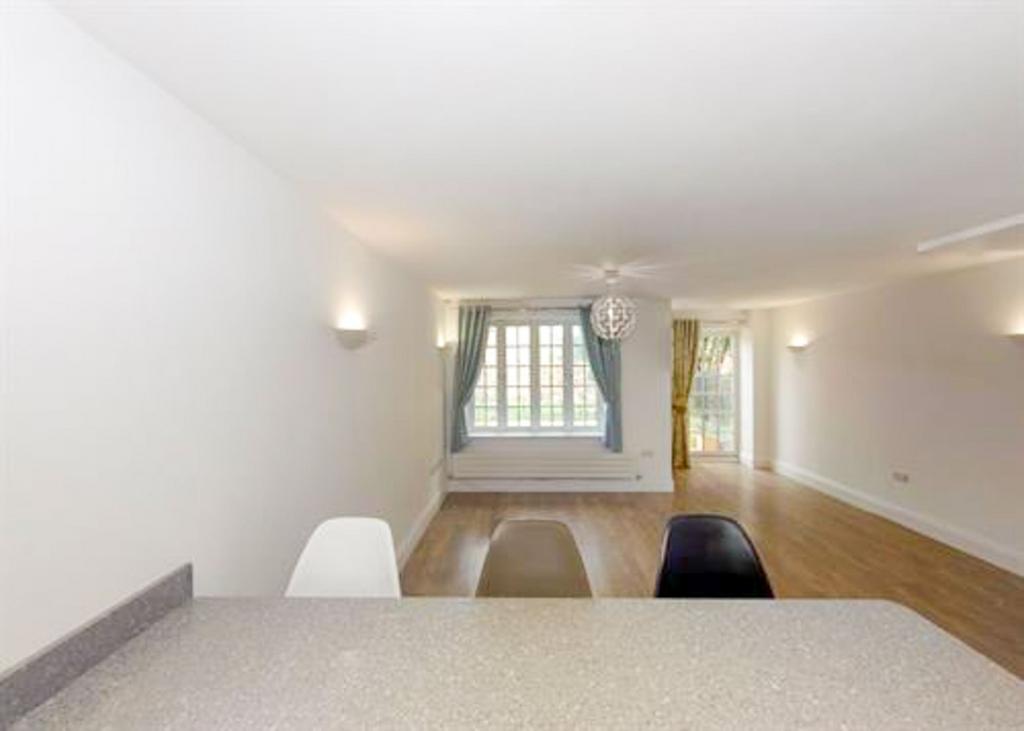 All Saints View, Loughborough 3 bed townhouse £375,000