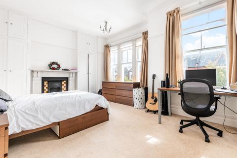 4 bedroom house to rent - Lydon Road London SW4