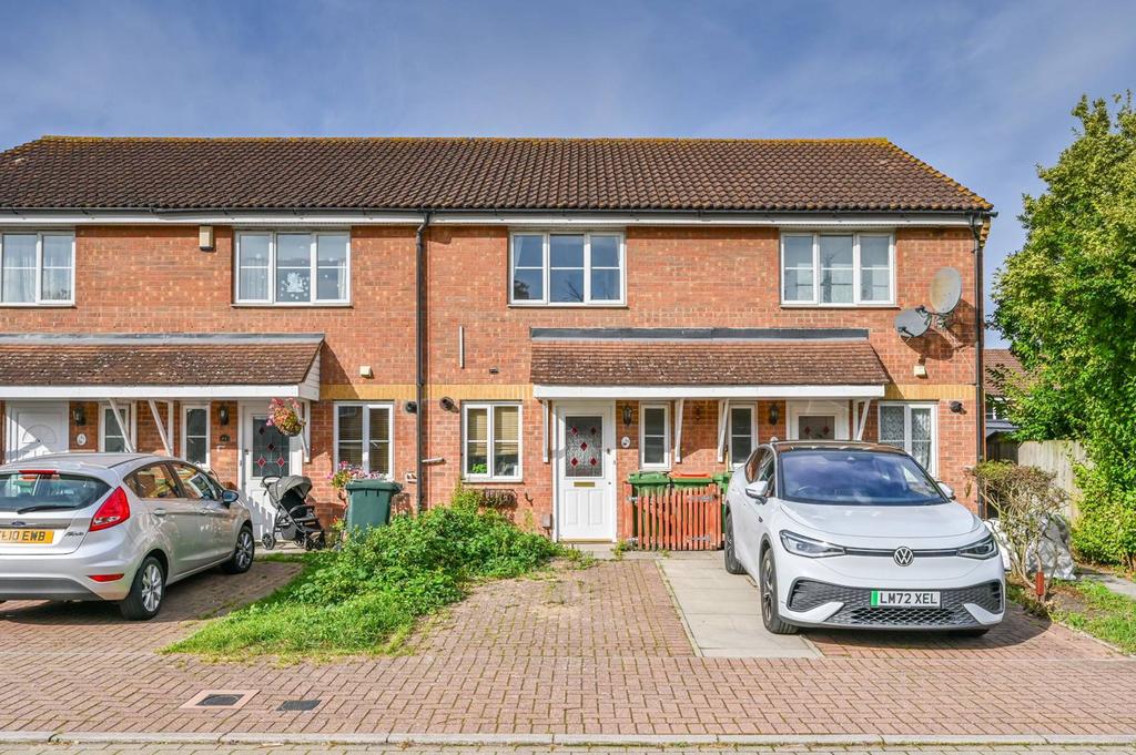 Vulcan Close, Royal Docks, London, E6 2 bed terraced house for sale £