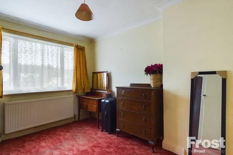 134 Staines Road, Wraysbury, Staines-upon-thames, TW19 5AH